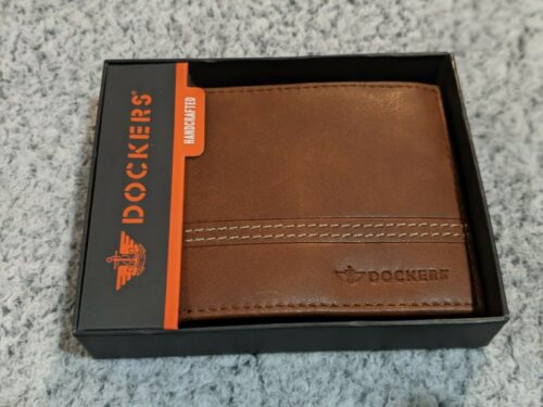 DOCKERS Mens Handcrafted Bifold Wallet (Brown)